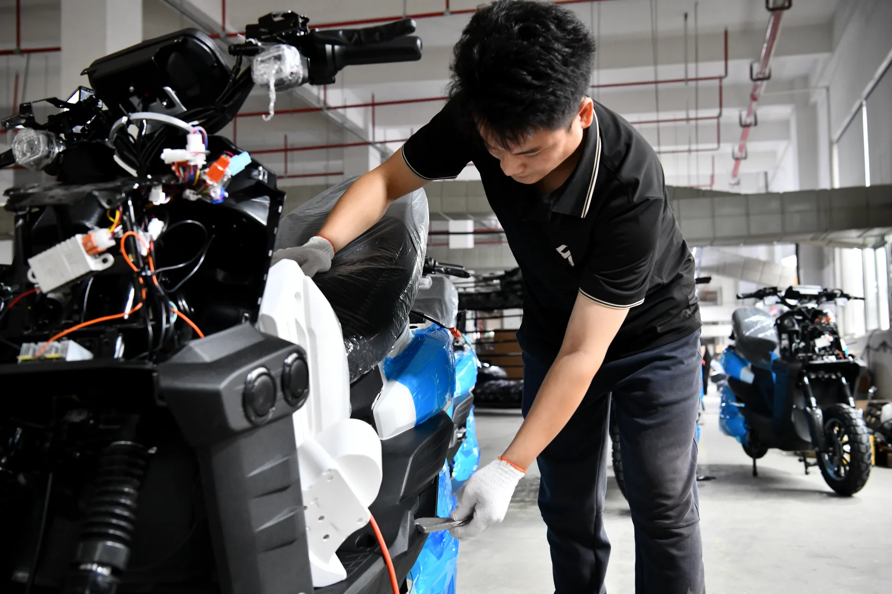 Work at the vehicle side